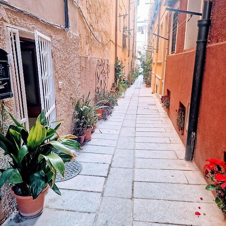 Casa Vacanza Castello カリアリ エクステリア 写真