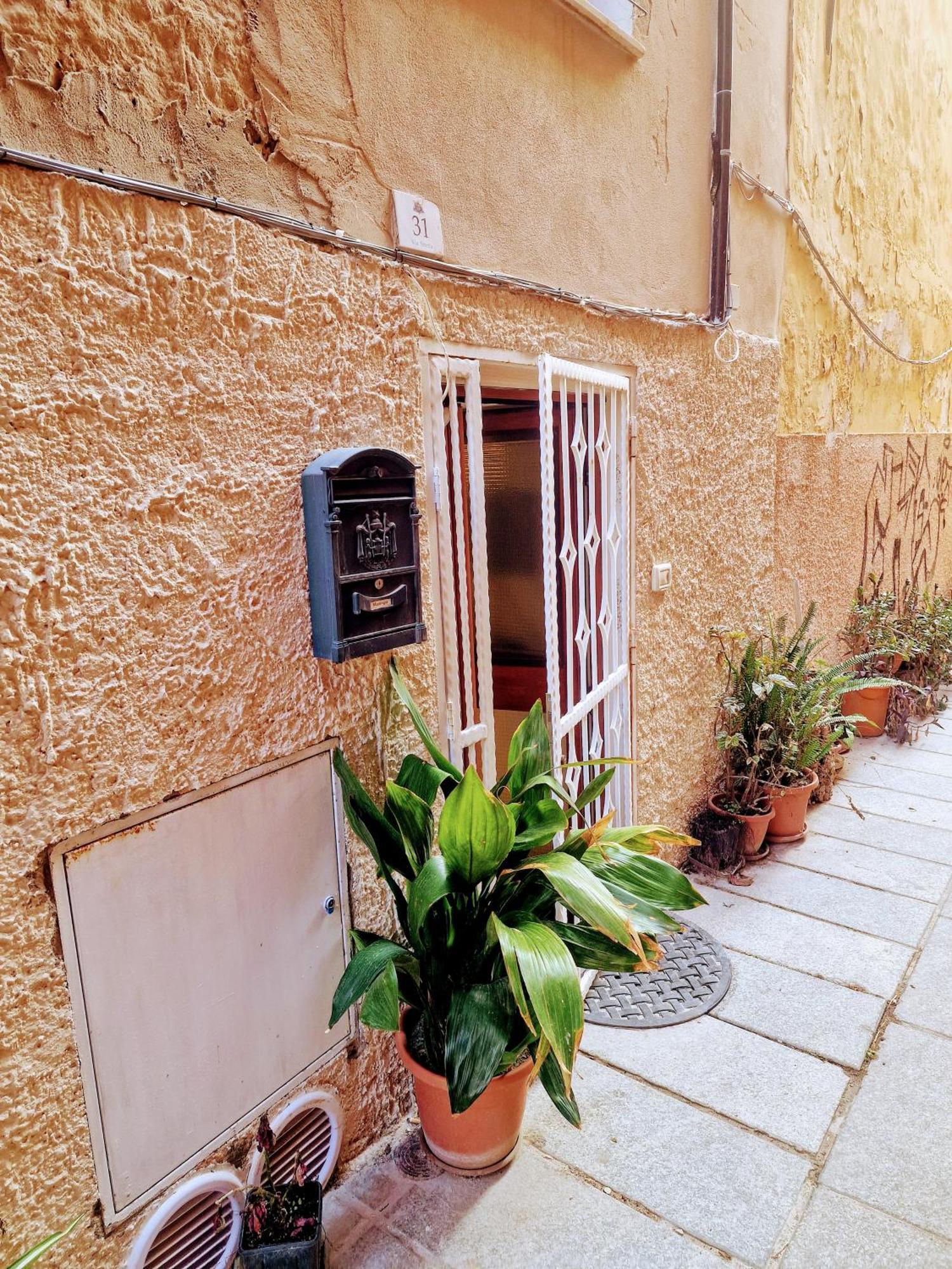 Casa Vacanza Castello カリアリ エクステリア 写真